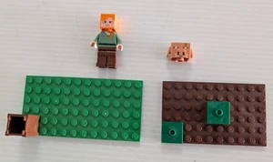 Lego Minecraft Minifigure and Parts Lot - Picture 1 of 1
