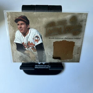2005 Upper Deck Lasting Legends Brooks Robinson /75 #LL-BR - Picture 1 of 2