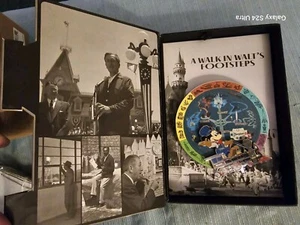 Disney Collection A Walk in Walt's Footsteps Mickey Train Jumbo LE 500 spilla - Foto 1 di 2