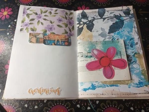 Diario basura de fe caprichosa artístico colorido mágico caprichoso reciclado medios mixtos  - Imagen 1 de 14