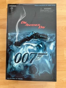 Pierce Brosnan - Die Another Day - James Bond - 007 - Sammel-/Actionfigur 12“  - Bild 1 von 4