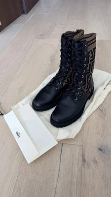Botas de cuero negras Fendi para mujer talla 38,5 EU Foto 1 de 4