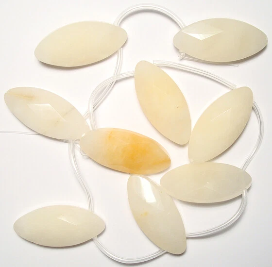 9 cuentas de jade blanco-amarillo hoja facetada 44x20x10 mm -- JY431 Foto 1 de 1