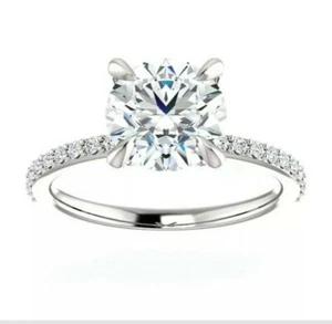 Anillo de moissanita Charles & Colvard de 2,00 quilates en plata esterlina 925 - Imagen 1 de 1