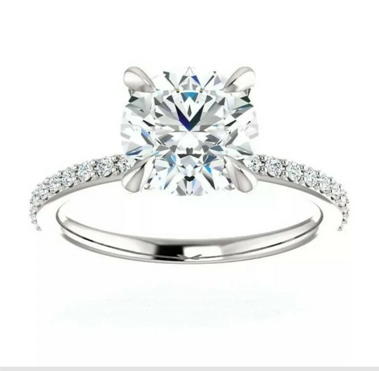 Anillo de moissanita Charles & Colvard de 2,00 quilates en plata de ley 925  Foto 1 de 1