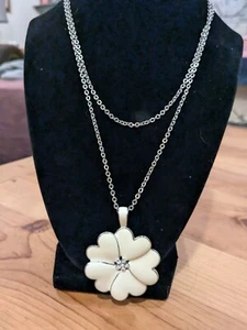 LIA SOPHIA Beige Enamel Heart Flower Crystal Pendant Necklace - Picture 1 of 12