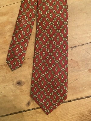 Corbata Chanel Paris Vintage Rojo Verde Diamantes Para Hombre 100% Tejida Seda 3.5w x 57L Foto 1 de 4