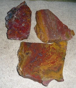 3 mehrfarbige Jaspis Felsplatten - Rottöne. und gelbe Streifen und Muster - Bild 1 von 4