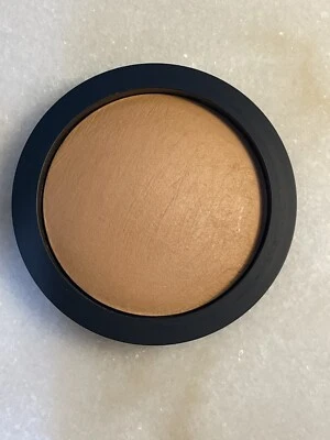 Laura Mercier Matte Radiance Baked Powder Bronze 02 Refill - Image 1 of 3