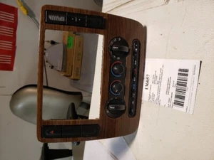 2005 FORD FREESTAR: Temperature Control 4F2319980DA - Picture 1 of 1