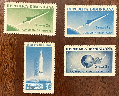 DOMINICAN REPUBLIC: 1964 Complete set of 4 SC# 598-601 MNH. "Space" #13-07173 Cover