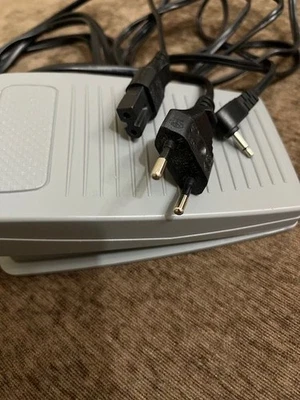 Fusspedal / Fussanlasser / Fußregler C-900 für Pfaff Ambition und Strom-Kabel - Bild 1 von 4