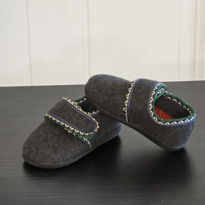 FOAMTREATS 火箭灰色拖鞋 男孩 幼儿 室内 舒适鞋 尺码 7M — 第 1/4 张图片