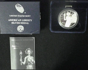 2016-W United States American Liberty Silver Medal w/ org. box & COA - Picture 1 of 3