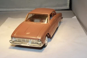 1960 Ford Falcon 2-Door Coupe 1:25 Scale Promo Model Car AMT Made in USA - Picture 1 of 6