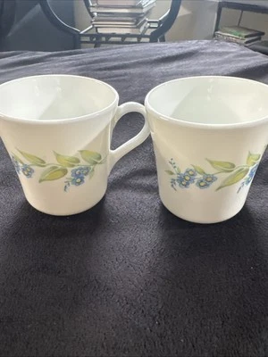 2 tazas Corning By Corelle, 'MY GARDEN' flores azules y rosas, enredaderas, vintage Foto 1 de 4