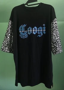 Coogi Embroidered Chest Logo Spell Out T-Shirt  Mens 2XL Black White Blue  - Picture 1 of 8