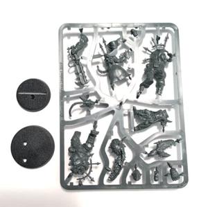 40k Kill Team Blooded Traitor Guard Ogryn and Enforcer Sprue Bits - Bild 1 von 1