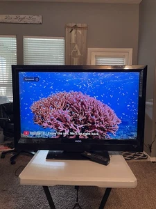 VIZIO 37” E370VL LCD HDTV 1080P Full HD srs TruVolume & TruSound HD - Picture 1 of 8