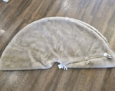 Falda de árbol grande de visón sintético Pottery Barn Foto 1 de 4