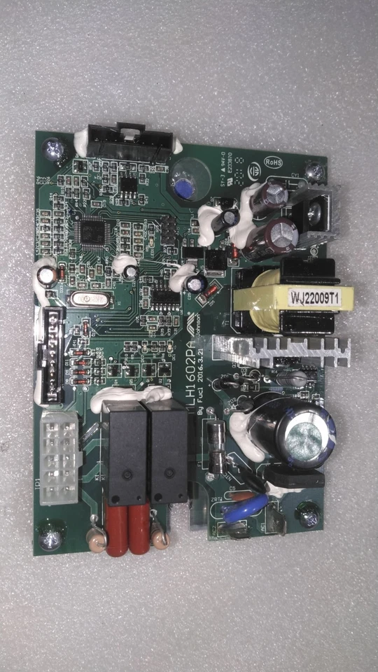 Placa de control inferior (LCB) Elliptical Horizon 7,0 AE Foto 1 de 1