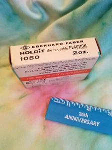 Vintage 1960s 2 oz Box Eberhard Faber Holdit Reusable Plastick 1050 - Picture 1 of 3