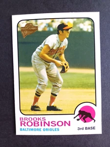 2004 TOPPS FAN FAVORITES BROOKS ROBINSON #111 1973 REPRINT BALTIMORE ORIOLES - Picture 1 of 2