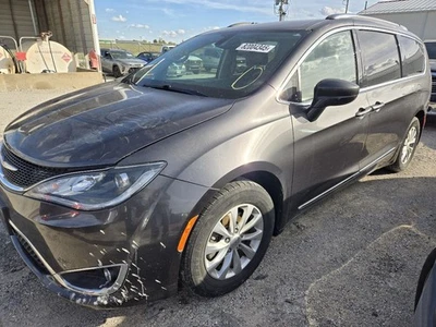 Guardabarros izquierdo conductor compatible con 20-23 VOYAGER 3592856 Foto 1 de 4