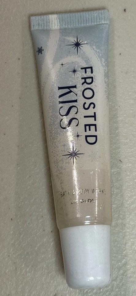Brillo de labios Bath & Body Works Frosted Kiss Shimmer .47 oz Foto 1 de 2