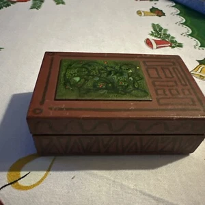 Schatulle altes Schmuckkästchen aus Holz mit Scharniere und Emaille Schild Klein - Bild 1 von 11