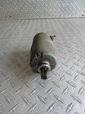 Motor de arranque Suzuki GZ250 GZ 250 2000 00 Foto 1 de 4