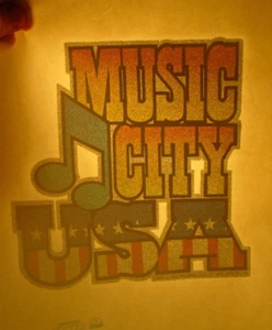 MUSIC CITY USA VINTAGE 1970's CLASSIC COUNTRY ROCK IRON ON TRANSFER B-10 - Picture 1 of 2