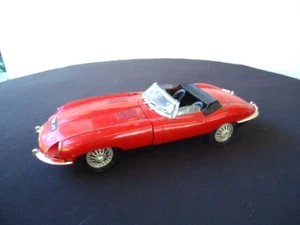 Vintage Jaguar XK.E 4.2L Red Polistil 1:16 SCALE tg8 Italy 3.81 diecast car - Picture 1 of 8