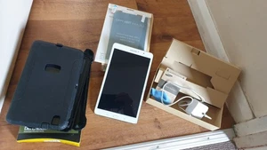 Samsung Galaxy Tab Pro SM-T320 8.4" Wi-Fi White 16GB Android Tablet with box - Picture 1 of 11