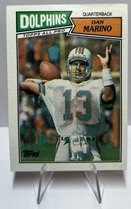 DAN MARINO 1987 TOPPS FOOTBALL CARD #233 Miami Dolphins HOF! EXMT - Picture 1 of 2