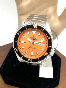 Reloj para hombre Seiko 5 SRPD59 automático esfera naranja día fecha plata acero inoxidable - Imagen 1 de 14