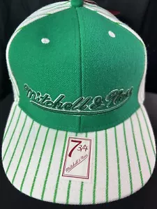 Sombrero ajustado Mitchell & Ness Nostalgia Co. verde + blanco a rayas 7 3/4 - Imagen 1 de 9