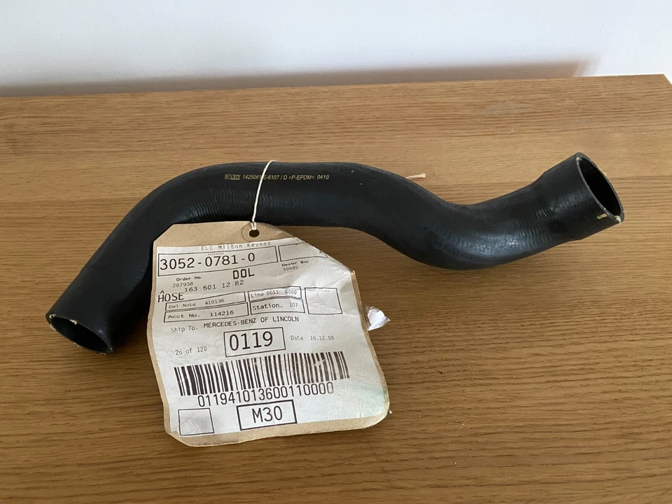 Mercedes 3052-0781-0 Radiator Hose ML Brand New - Image 1 of 1
