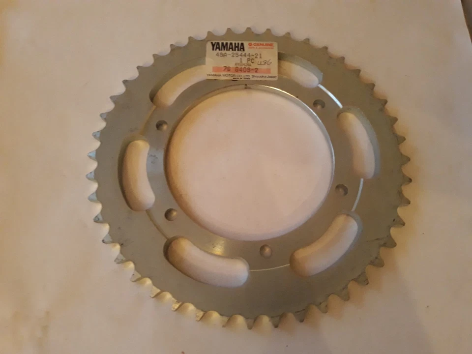 Piñón De Rueda Trasera Yamaha Original 44T 49A-25444-21 XJ600F 90 91 XJ600 - Imagen 1 de 1