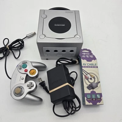 Nintendo GameCube Silver Console System DOL-101 W/ Controller Bundle - Tested - Image 1 of 4