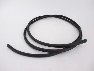 正品日产 Sunroof Weatherstrip S14 91246-65F10 — 第 1/2 张图片
