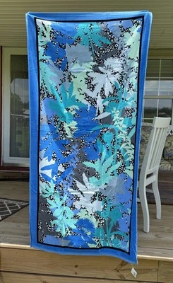 Vera Bradley Camofloral Cheetah Beach Towel Retired Pattern  NWT - Image 1 of 4