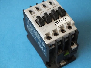 Contactor de bobina de CA Siemens 3TF3001-0A 110V - Imagen 1 de 4