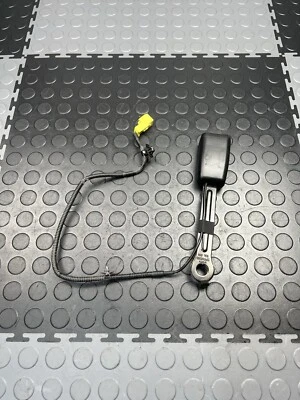 2014 2015 KIA CADENZA ПЕРЕДНИЙ ПРАВЫЙ ПАССАЖИРСКИЙ БОКОВОЙ РЕМЕНЬ БЕЗОПАСНОСТИ ПРЯЖКА РЕМНЯ БЕЗОПАСНОСТИ OEM - Изображение 1 из 4