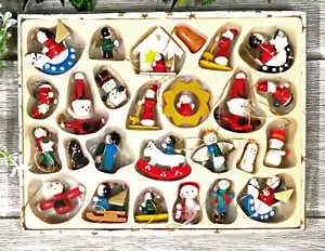Geschenkset Christbaumbehang Mini Ornamente Holz Schneemann Weihnachtsdeko 26 Teile - Bild 1 von 8