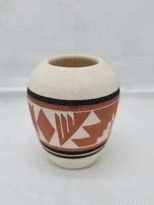 Pottery Jar Vase Sioux Native American Signed Scott Thunder Handpainted 3.5" - Picture 1 of 7