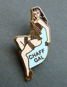 INSIGNIA DE PIN DE SOLAPA CHAFF GAL CLÁSICA NARIZ ARTE USAF EE. UU. 5/8 x 1,25 pulgadas - Imagen 1 de 1