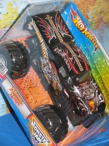 1/24 HOT WHEELS MONSTER JAM DRAGONS BREATH TRUCK DIECAST ADVANCE AUTO PARTS - Picture 1 of 10