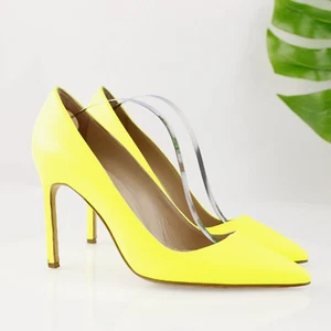 Manolo Blahnik Women BB Pump Size 37 7 Neon Yellow Pointy Heel Dress Shoe 105mm - Picture 1 of 19