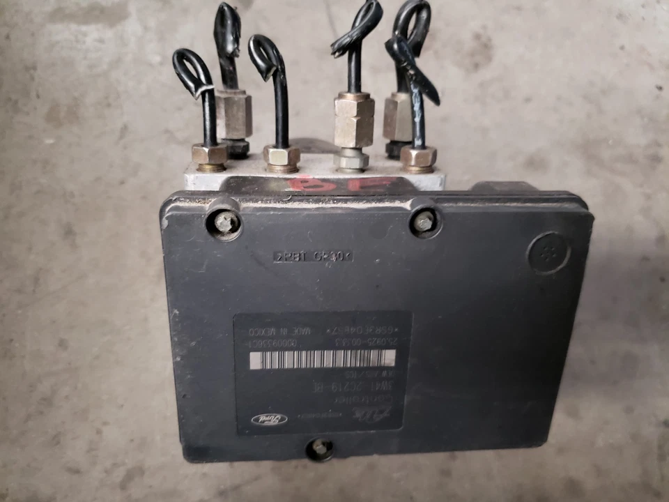 2003 2004 2005 年 2006 年林肯 LS ABS PUMP 带模块 3W4T-2C219-BE — 第 1/2 张图片